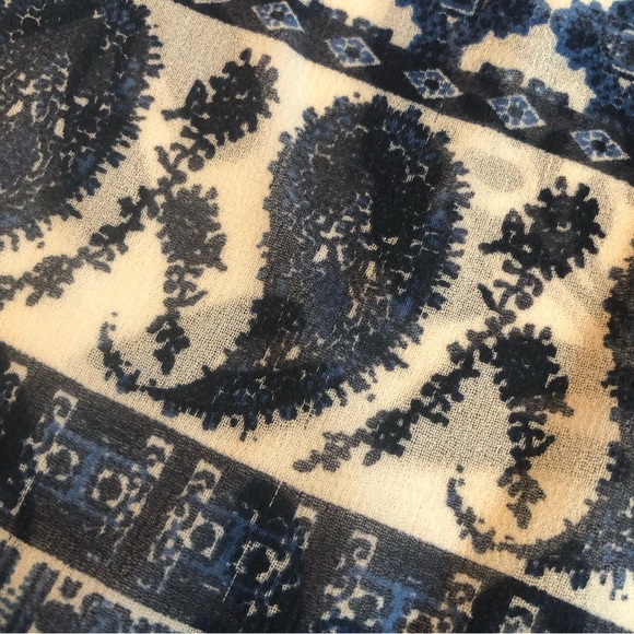 One World Women’s Size L White/Blue Paisley Floral Chiffon Blouse 3/4 Sleeves - Picture 15 of 16